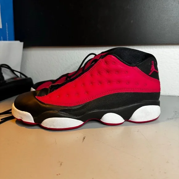 Nike - Picture 3 of 7